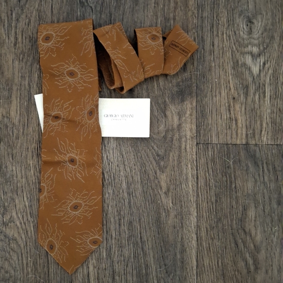 NWT Vintage Giorgio Armani Cravatte Made in Italy 100% Pure Silk Tie. - Picture 6 of 15